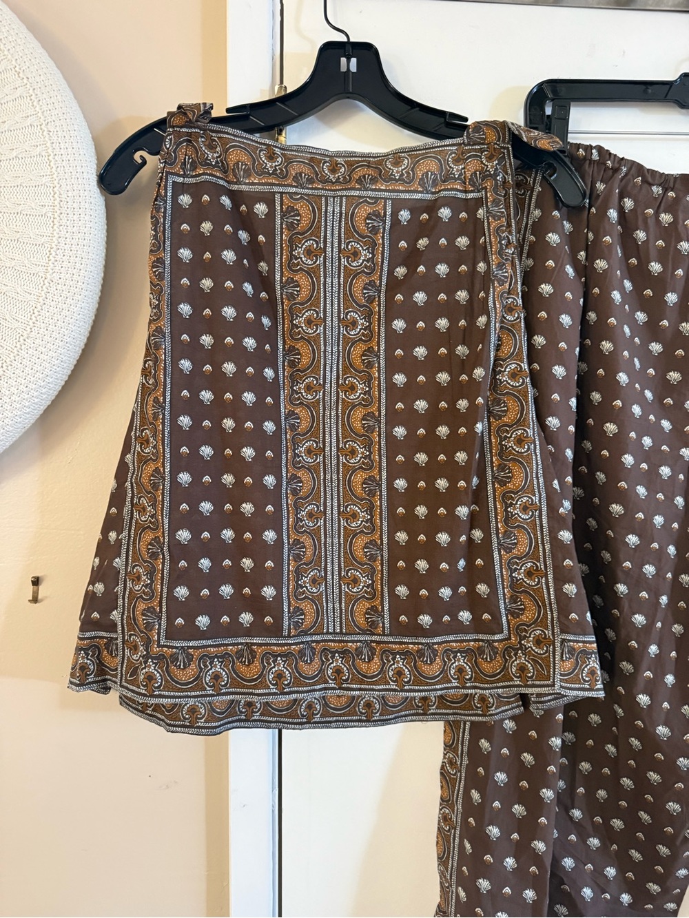 Doen Set Amalia Top and Yarrow Pant Set - Picture 7 of 16